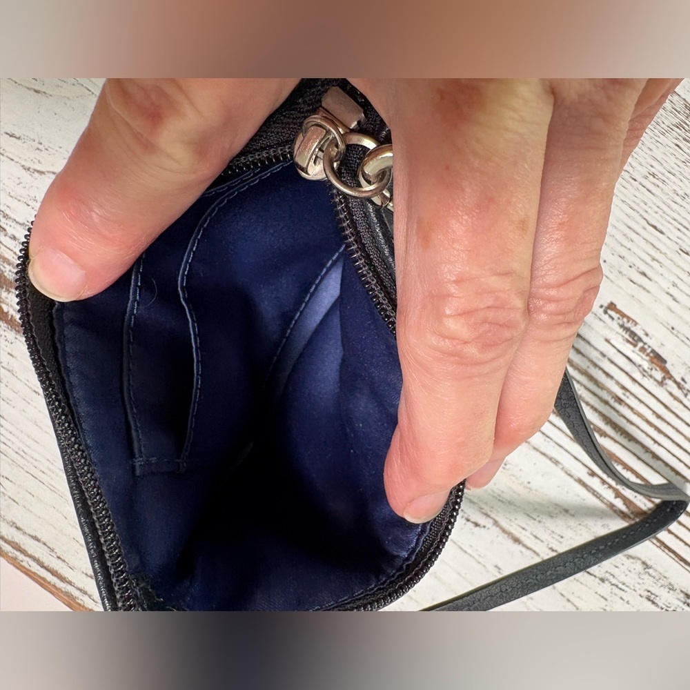COACH Navy/Black/Gray Wristlet-Zippered Closure-Hang Tag-2 Credit Card Slits-EUC - Picture 5 of 5